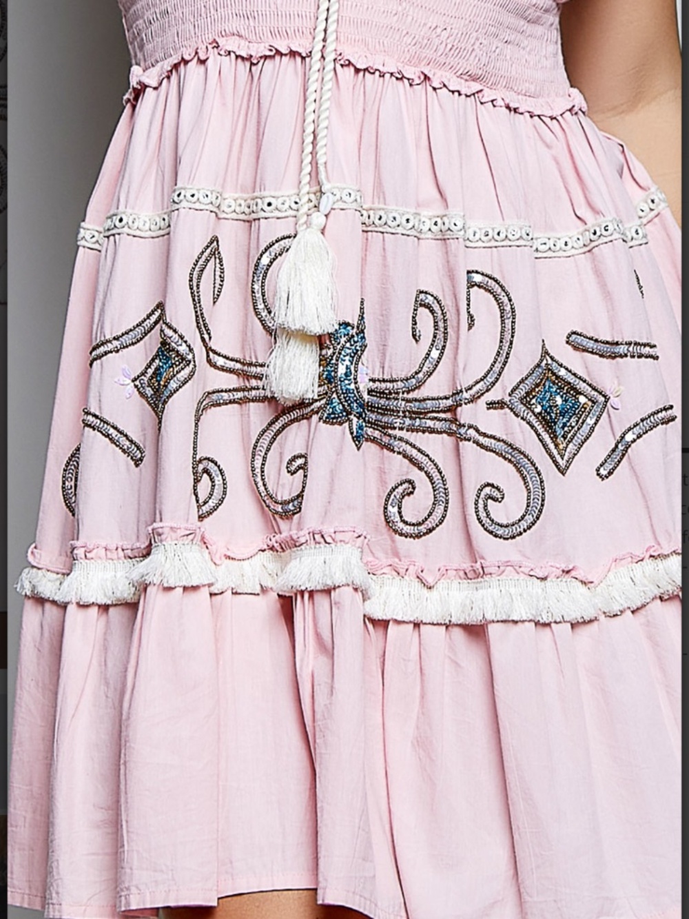 🎉 POL “ BECCA “ POL V-NECK DRESS WITH EMBROIDERY and TRIM ACCENT DETAIL 66 - Picture 6 of 6